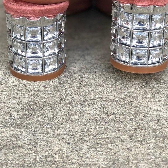 LAST 1 Peep Toe Vegan Suede jeweled Low Block heel - Picture 7 of 8